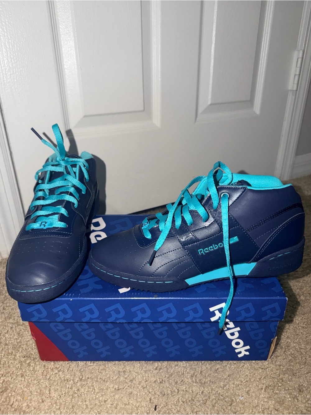 Reebok Workout Mid R12 Men’s 8.5 Navy Teal High Top Sneakers